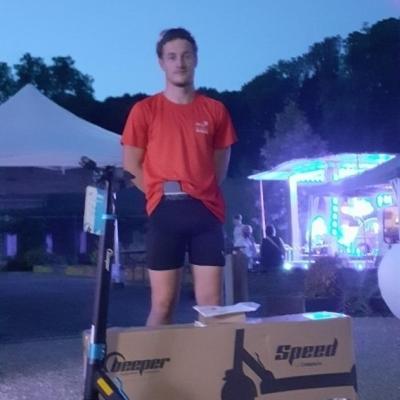Mattéo et sa trottinette
