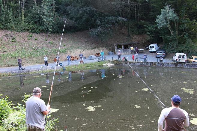 Concours de pêche pour enfants le samedi et adultes le dimanche